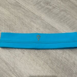 LIKE NEW Ivivva Headband!